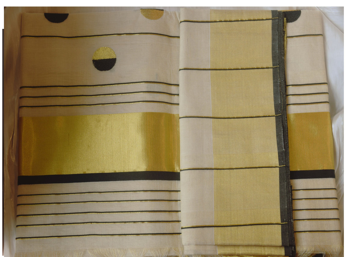 Premium Tissue Kerala Kasavu saree