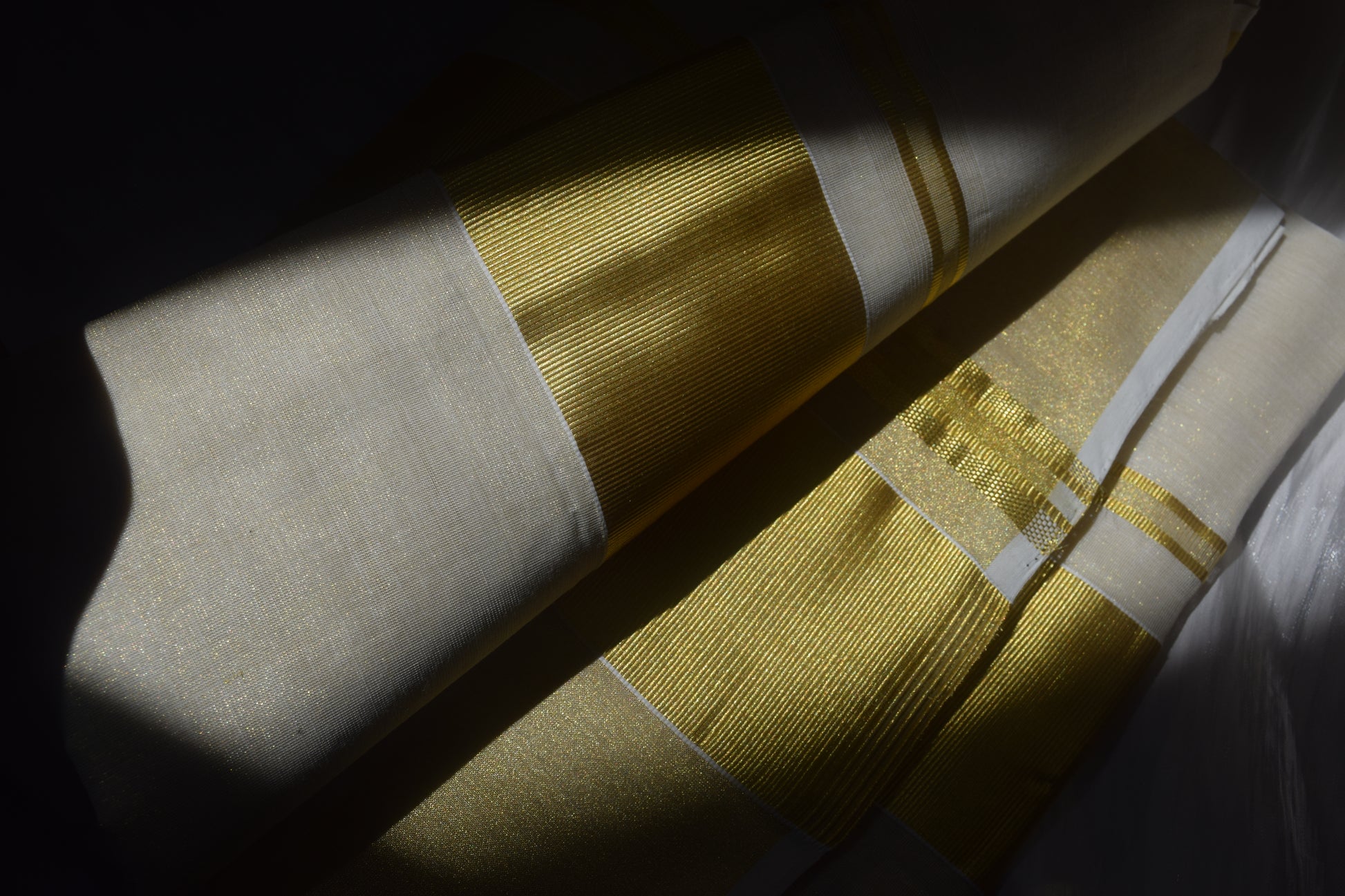 Kerala Tissue Saree with kasavu - Traditional Kerala saree gold border