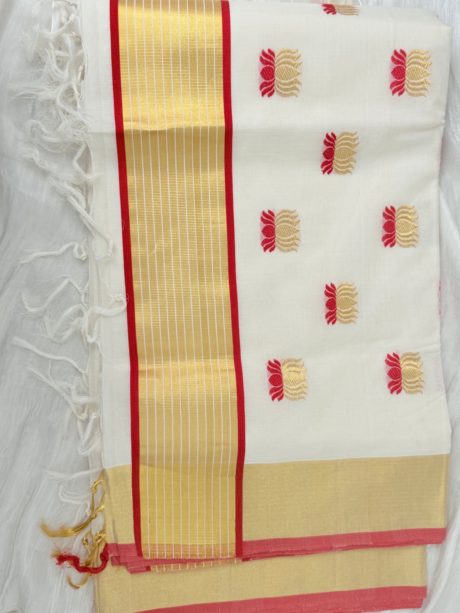 Kerala saree red black checked pattern