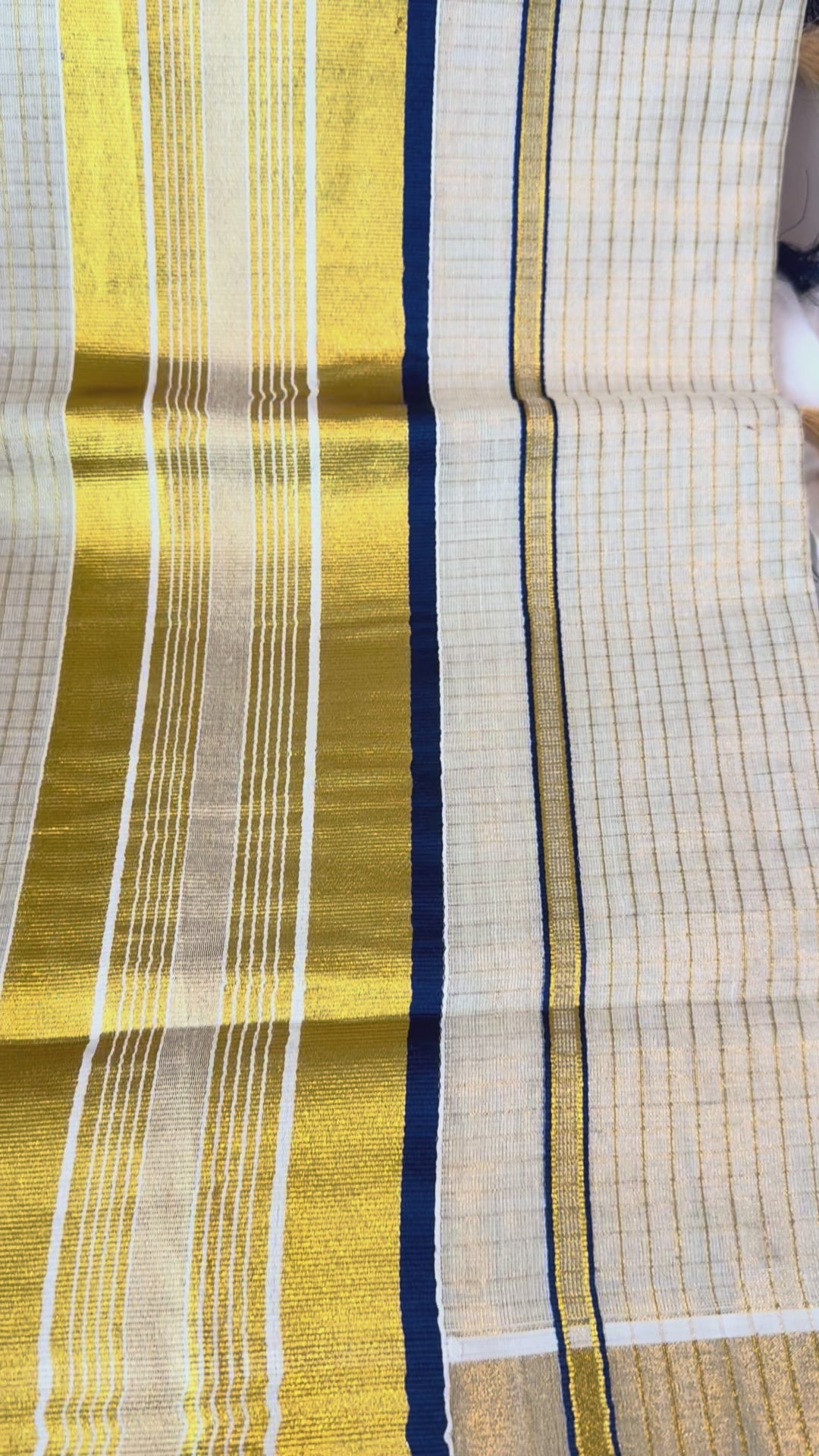 Kerala checkered kasavu saree
