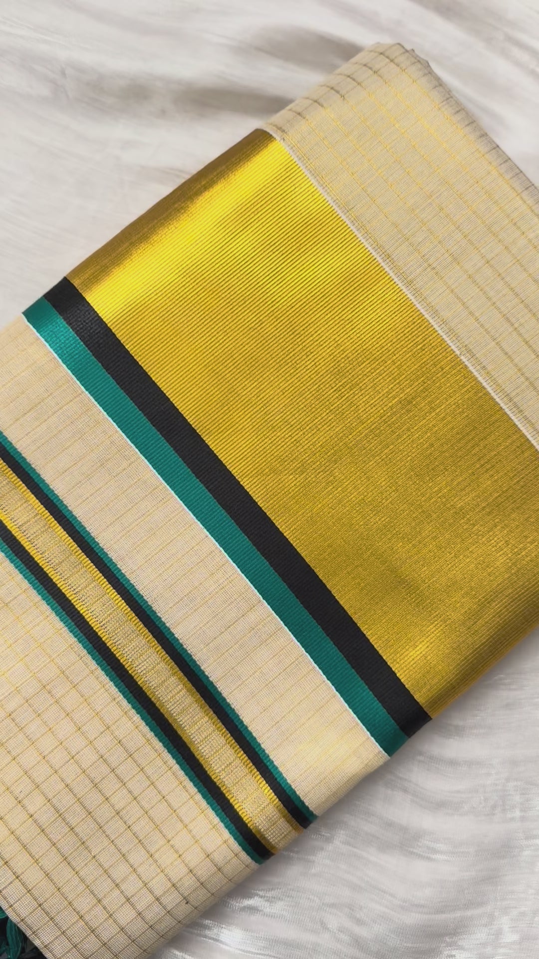 Kerala Kasavu checkered Onam saree